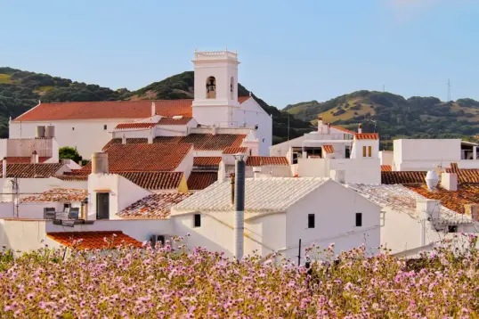 Comida y vino en Es Mercadal - Menorca