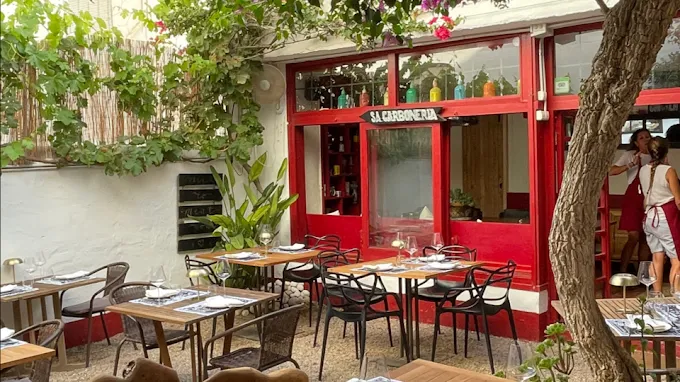 Sa Carboneria la mejor carne en Santa Eularia durante el tour gastronómico en Ibiza