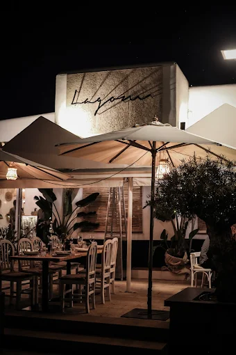 Restaurante Lagom en la marina de Santa Eularia Ibiza