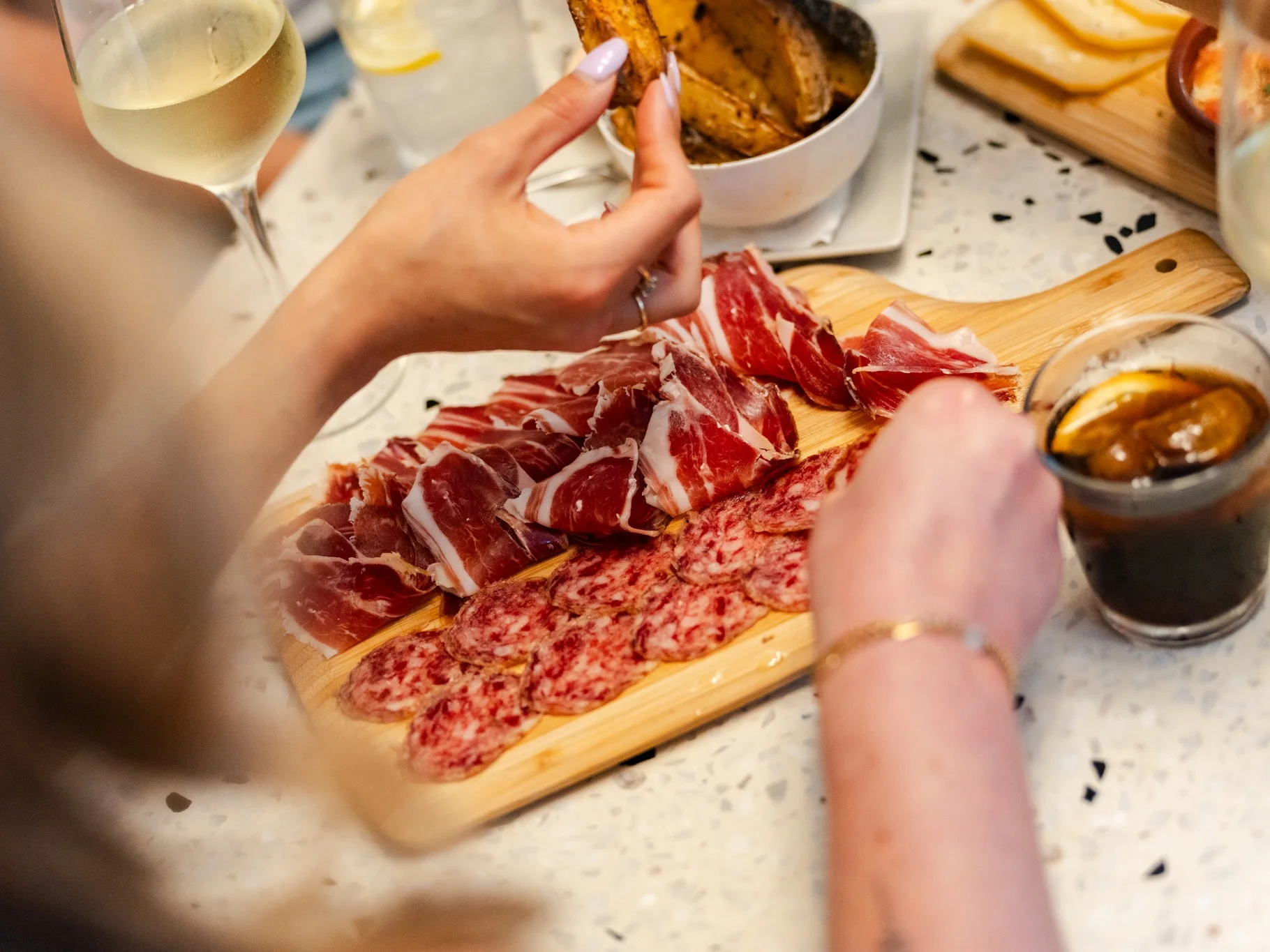 Jamón ibérico en el tour gastronómico privado por Ibiza ciudad
